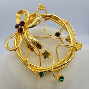 Christmas Wreath Brooch Pin • Goldtone • Bow • Rhinestones